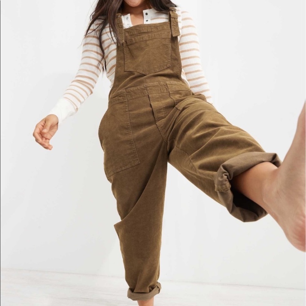 NWOT Corduroy brown Aerie work and play overalls